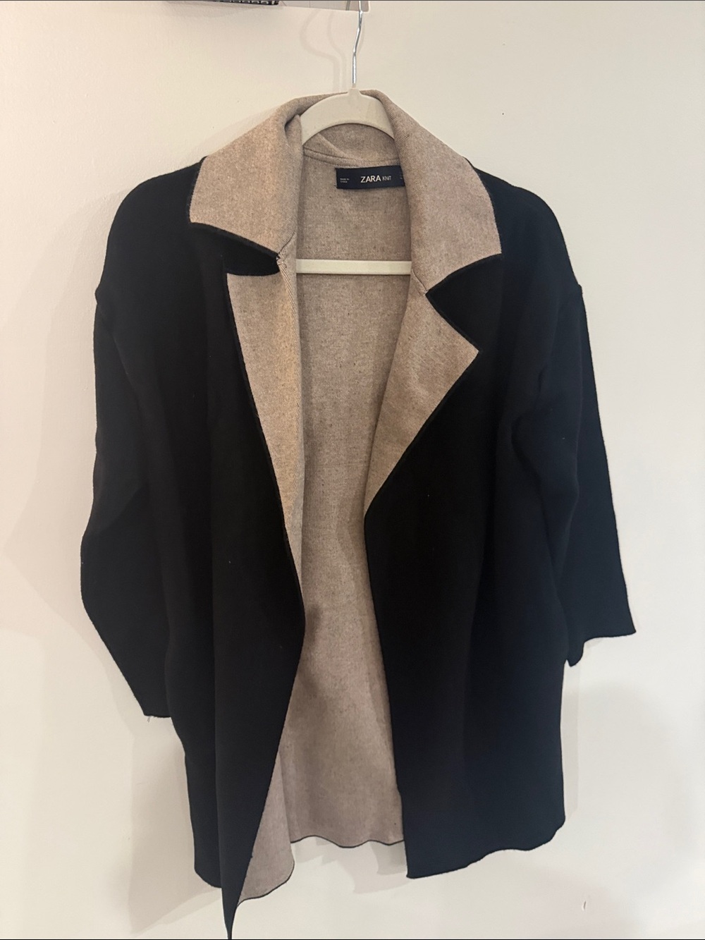 Zara  Open Cardigan - Black & Beige super soft has pockets